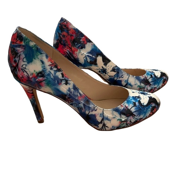 Marc Fisher Blue and Red Pump Heels with Elegant Design Size 9M - Picture 4 of 6